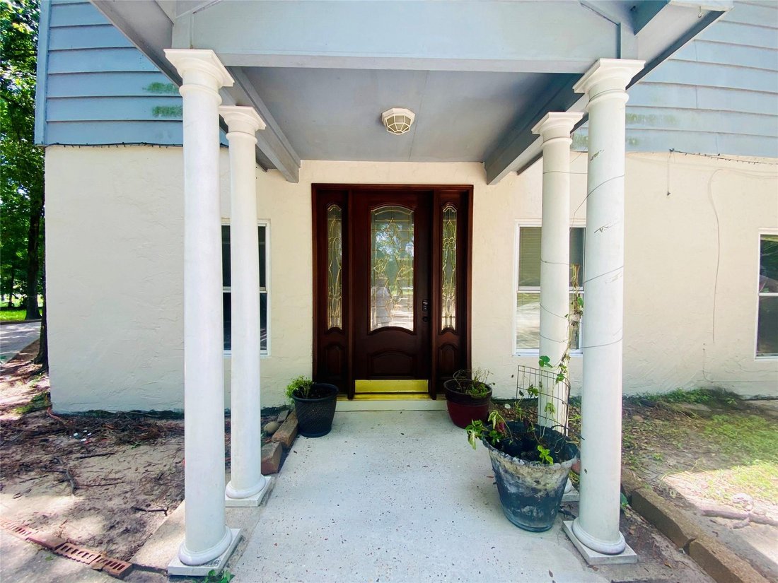 House in Conroe, Texas, United States 3 - 18525606