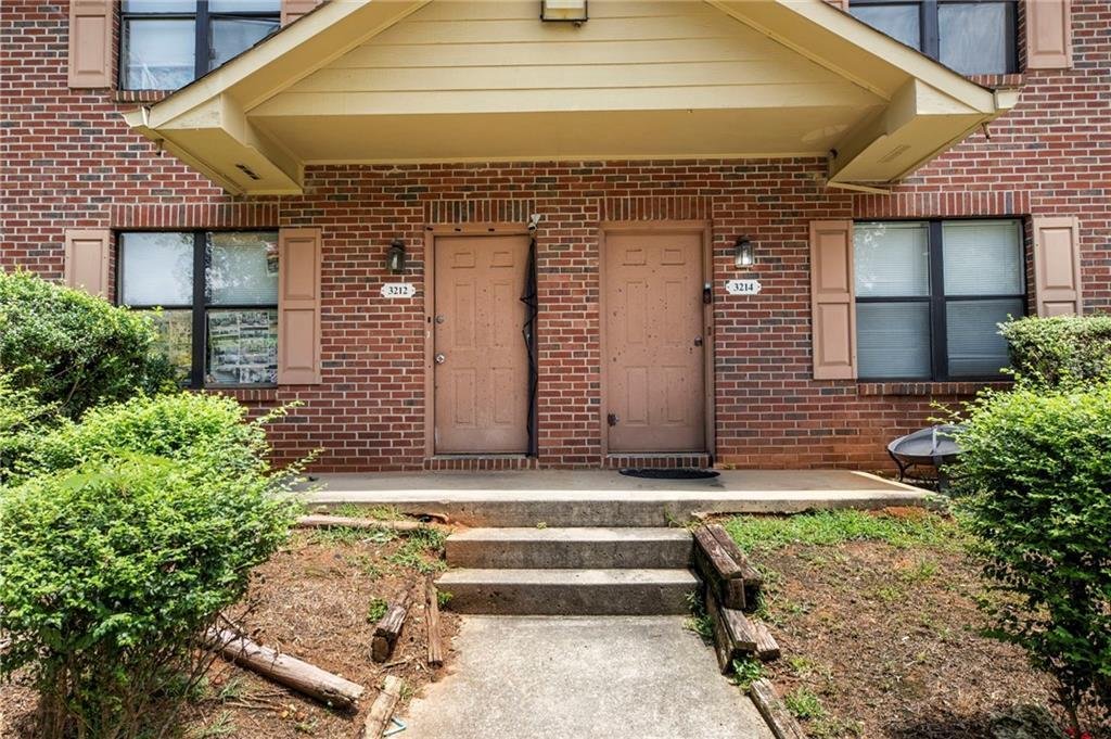 Snellville, Georgia, United States 3 - 18525387