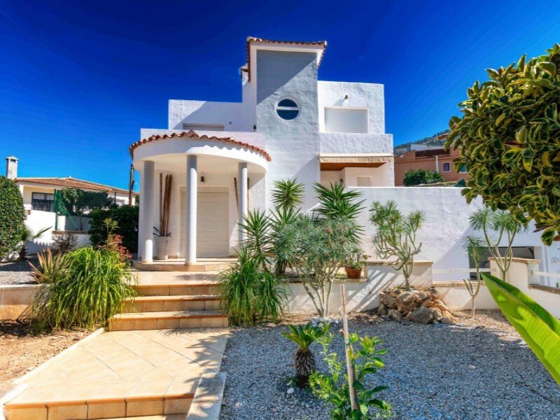 Villa in l'Albir, l'Alfas del Pi, Valencian Community 1 - 18525827