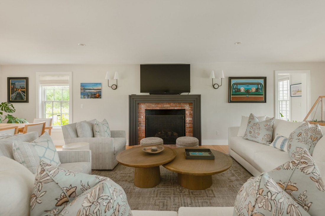 Nantucket, Massachusetts, United States 5 - 18525808