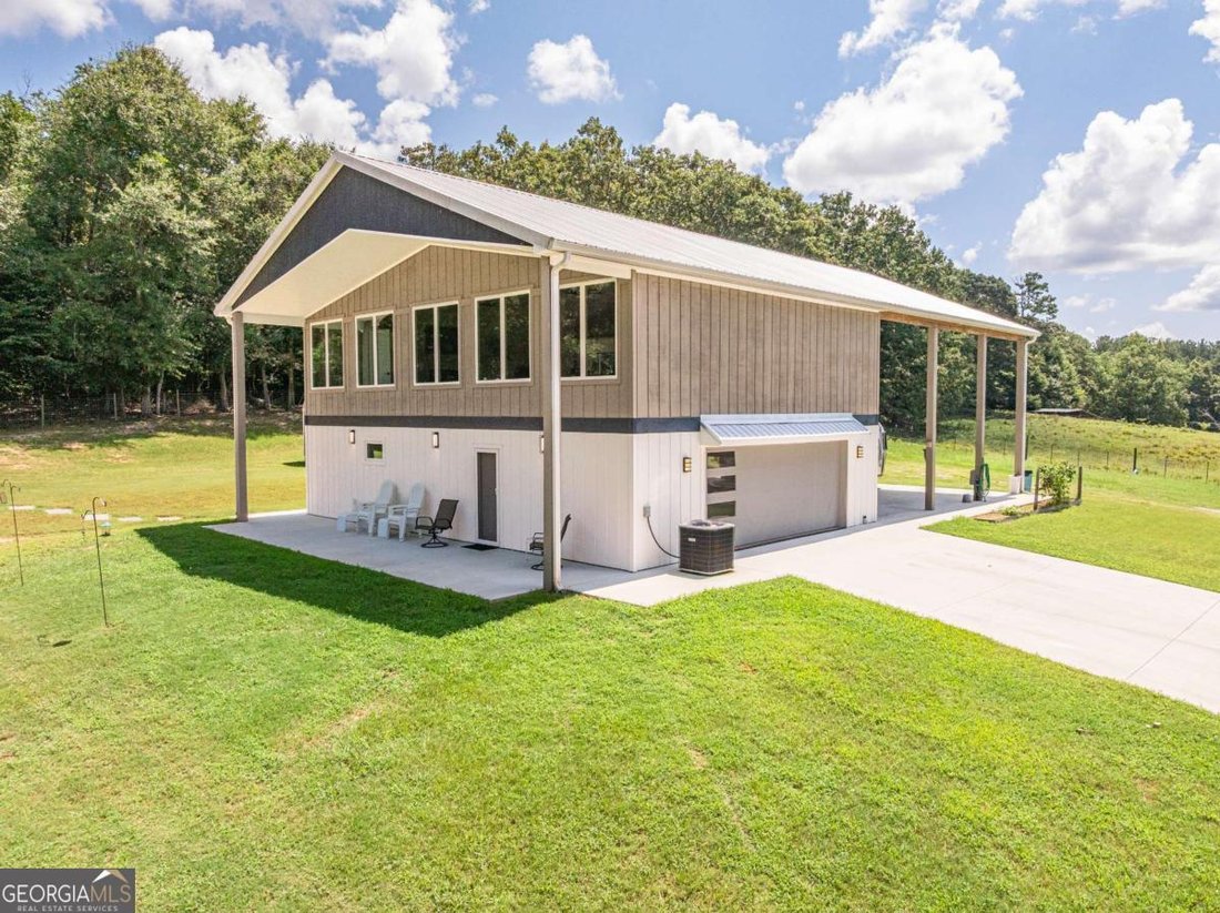 House in Gillsville, Georgia, United States 1 - 18525556