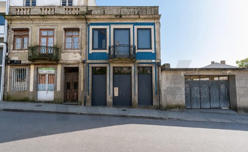 House in Santa Marinha e Sao Pedro da Afurada, Porto District, Portugal 1