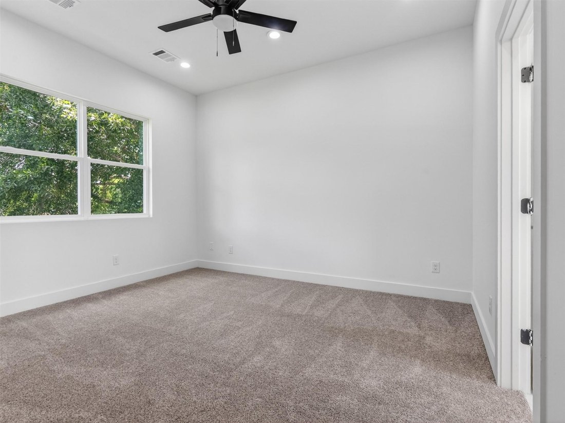 Houston, Texas, United States 5 - 18525598