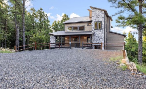 House in Broken Bow, Oklahoma, United States 1