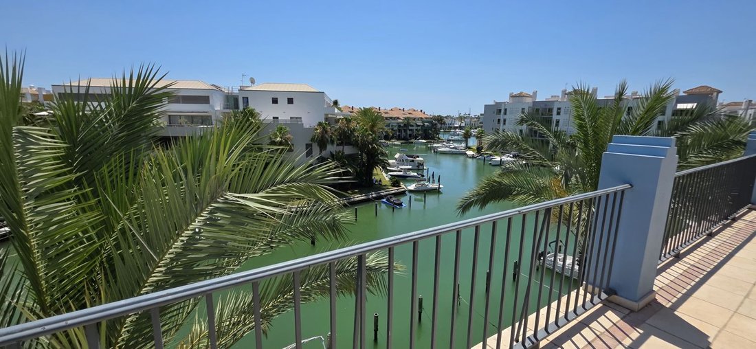 Penthouse in Sotogrande, San Roque, Andalusia 4 - 18525723