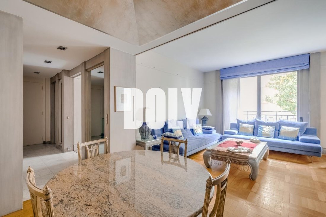 Appartamento a Triangle d'Or, Paris 8e Arrondissement, Parigi 3 - 18525945