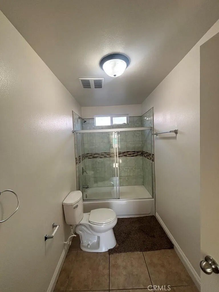 Los Angeles, California, United States 4 - 18469420