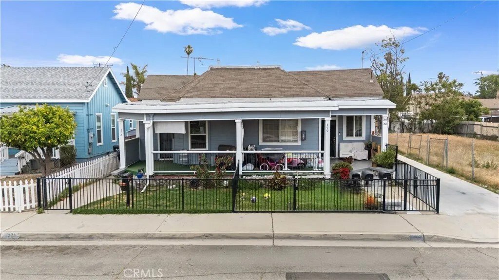 Pomona, California, United States 1 - 18525474