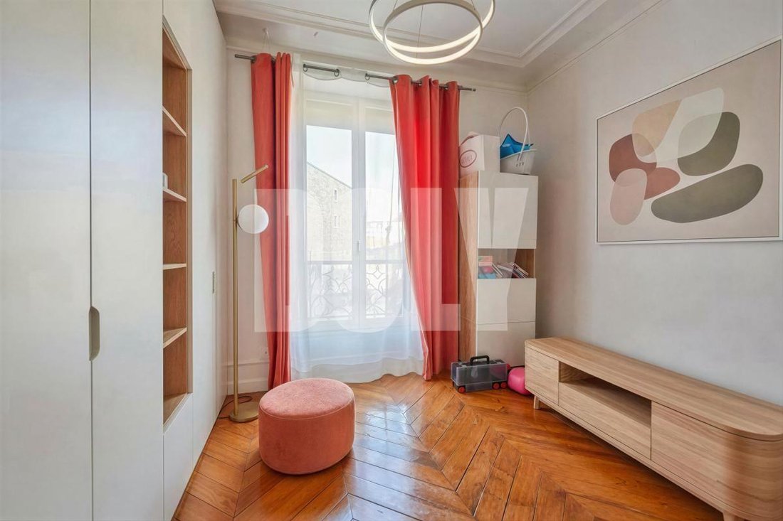 Apartment in Begin, Saint-Mande, France 5 - 18525845