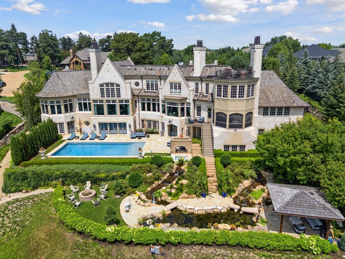 House in Eden Prairie, Minnesota, United States 1 - 17618379