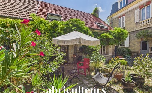 House in Mexique, Le Pecq, France 1