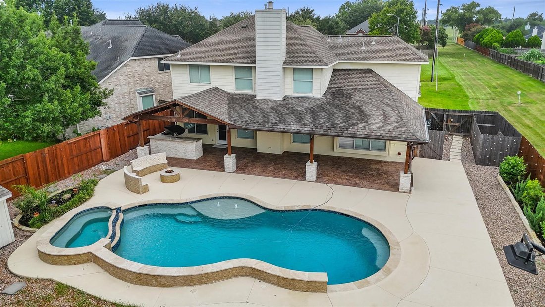 House in Sugar Land, Texas, United States 3 - 18525602