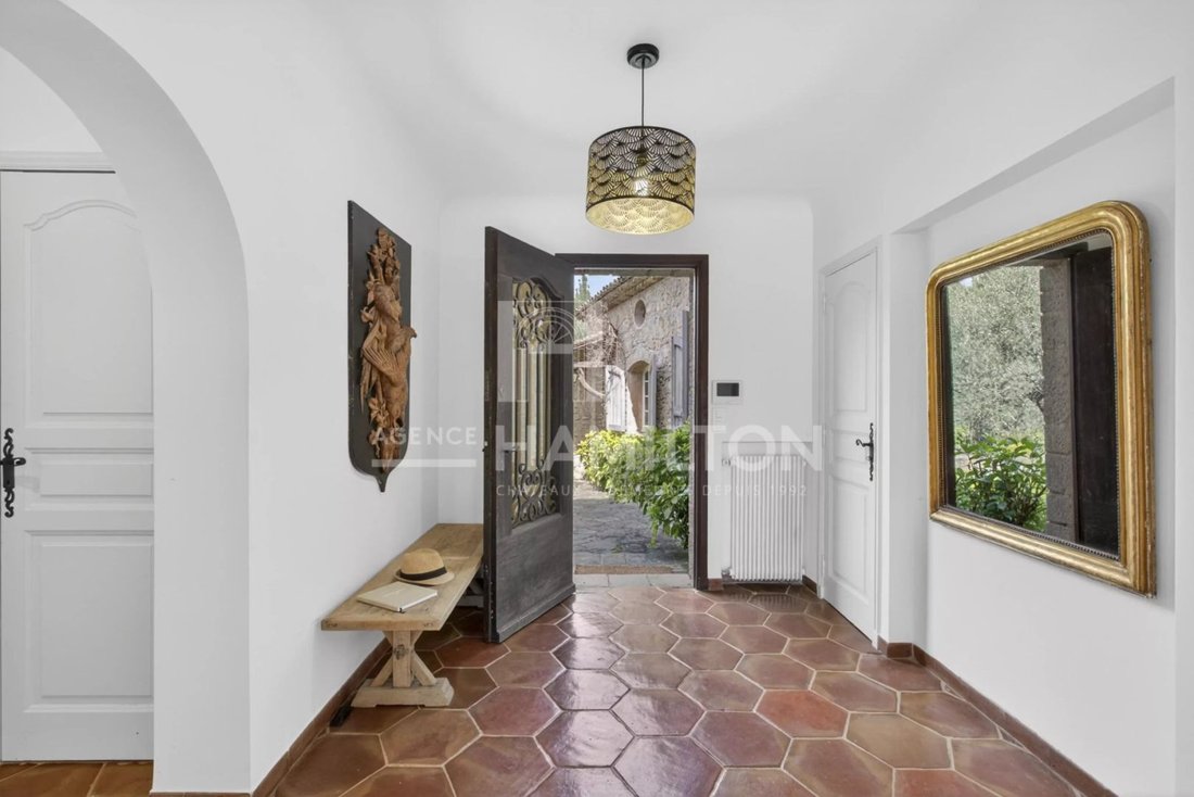 Villa in Grasse, Provence-Alpes-Côte d'Azur, France 4 - 18525597