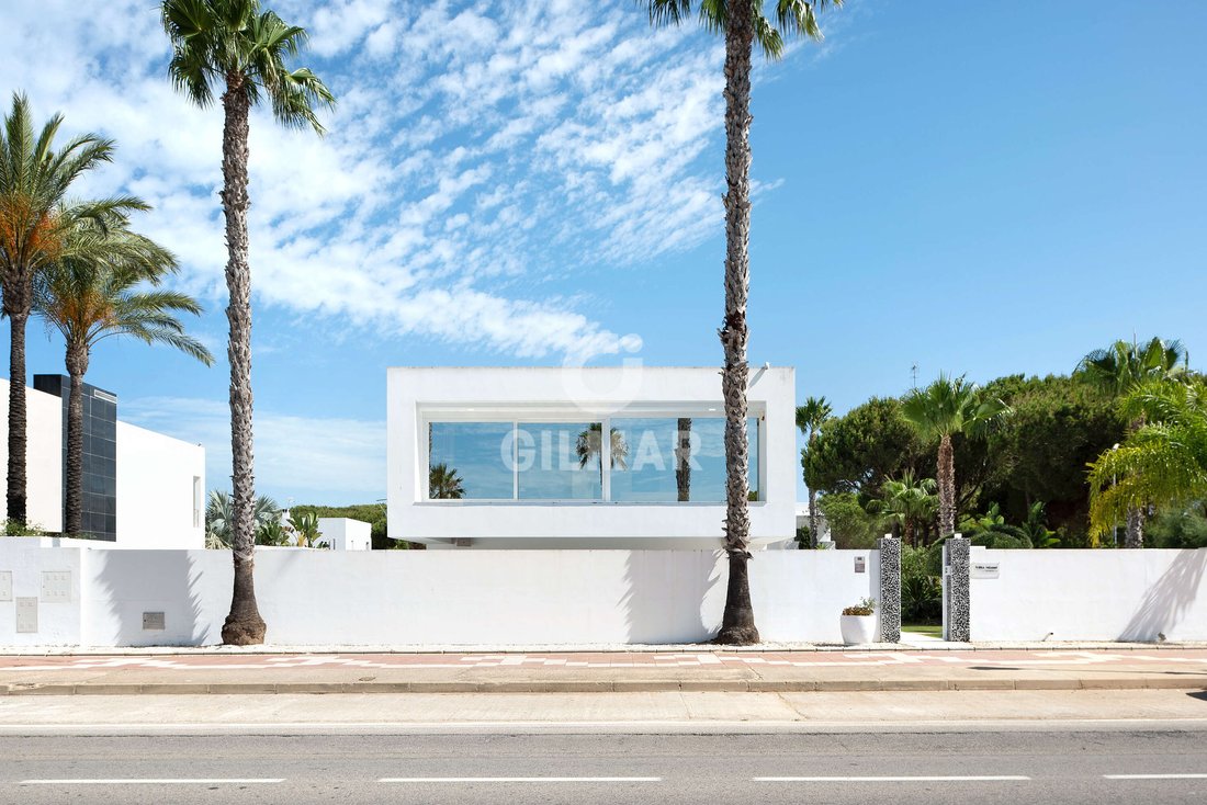 Villa in Chiclana de la Frontera, Andalusia, Spain 1 - 18525947