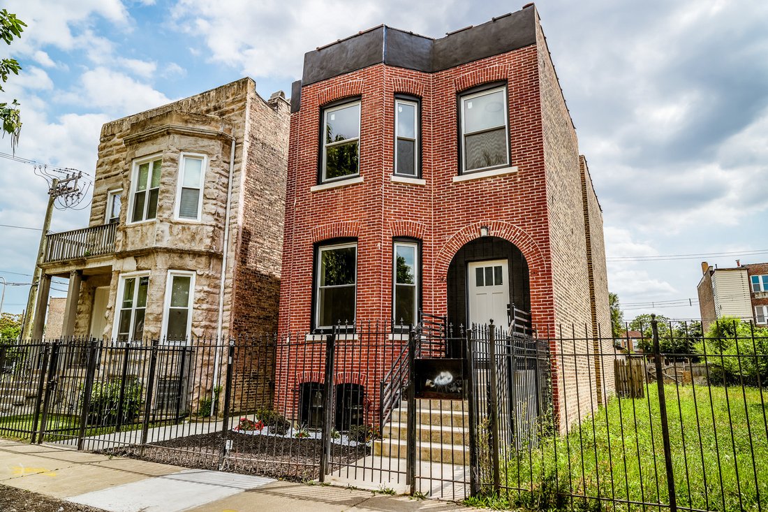 Chicago, Illinois, United States 4 - 18116423