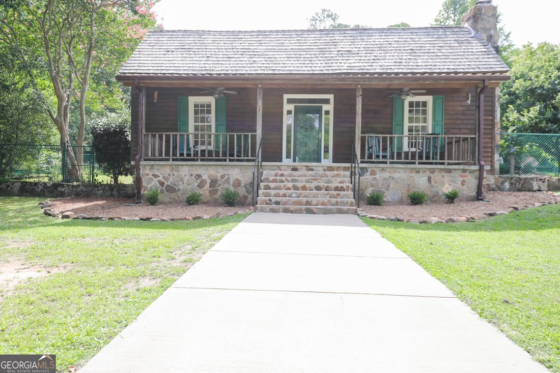 Farm Ranch in Newnan, Georgia, United States 1 - 18525538