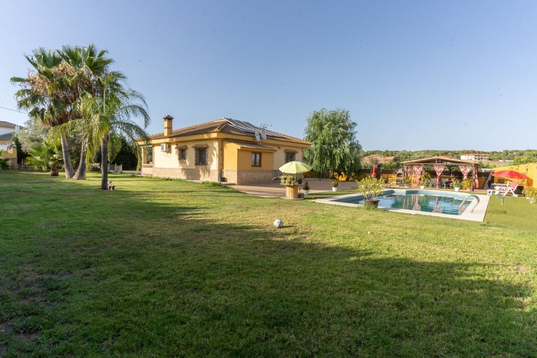 Farm Ranch in Aljaraque, Andalusia, Spain 1 - 18525675