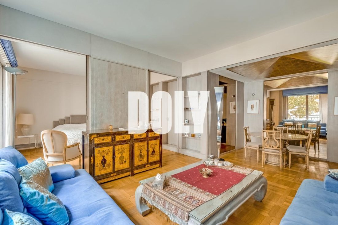 Appartamento a Triangle d'Or, Paris 8e Arrondissement, Parigi 4 - 18525945