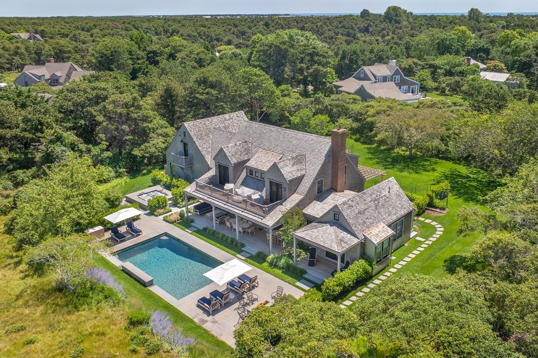 Nantucket, Massachusetts, United States 1 - 18525808