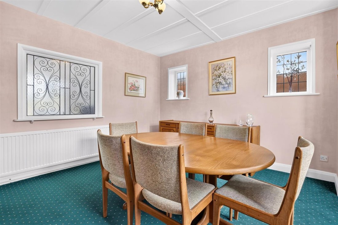 House in London Borough of Sutton, England 3 - 18525978