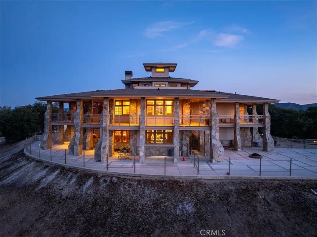 House in Bradley, California, United States 1 - 17274682
