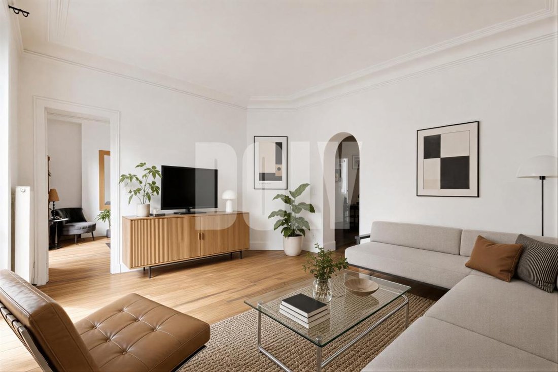 Apartment in Amiraux-Simplon-Poissonniers, Paris 18e Arrondissement, Paris 2 - 18525994