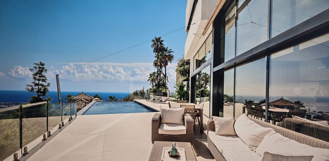 Villa in Marbella, Andalusia, Spain 3 - 18525654