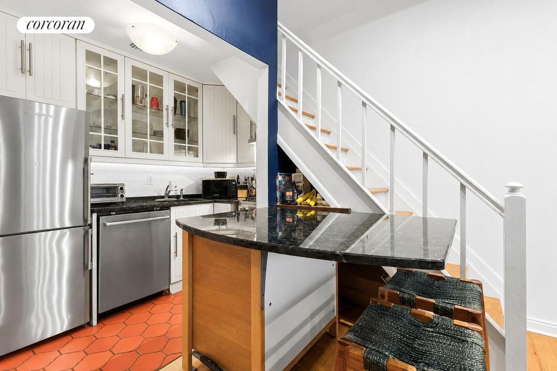 Co Op in New York, New York, United States 5 - 18187881