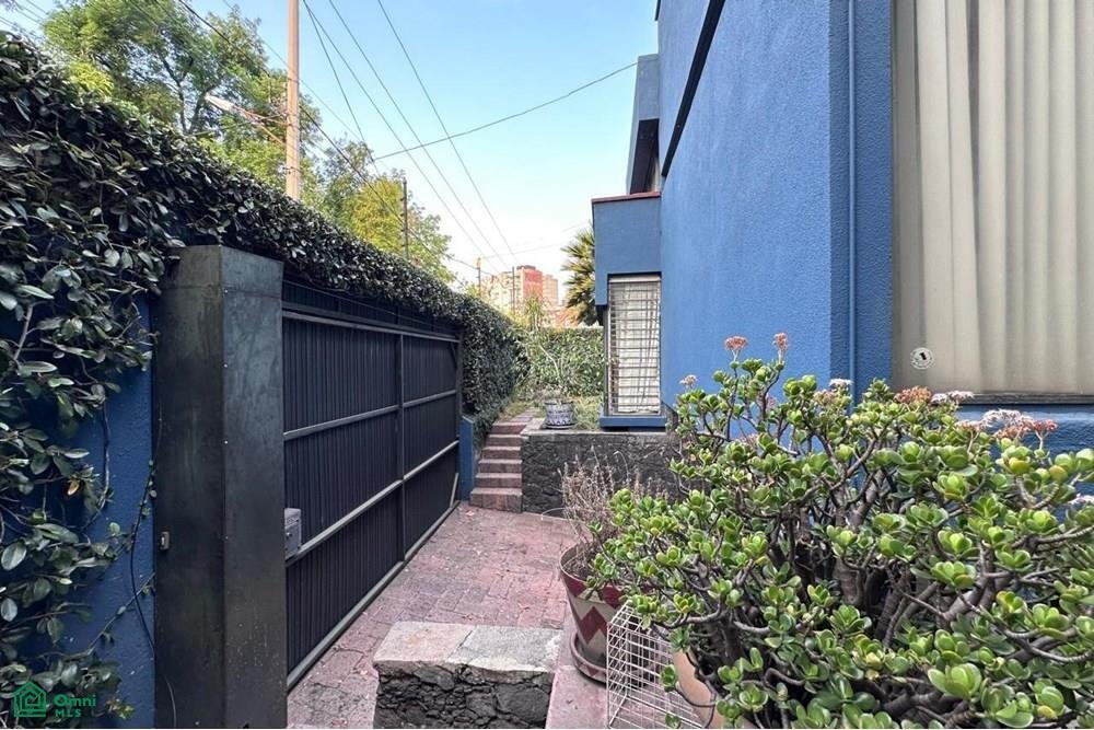 House in Naucalpan de Juárez, State of Mexico, Mexico 3 - 18030921