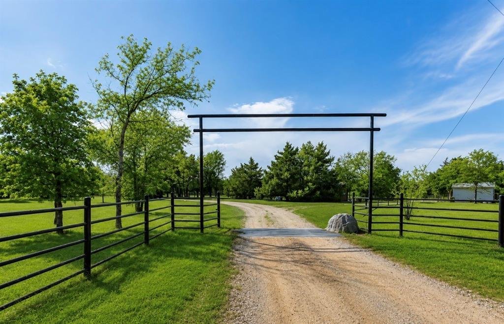 House in Valley View, Texas, United States 3 - 18525574