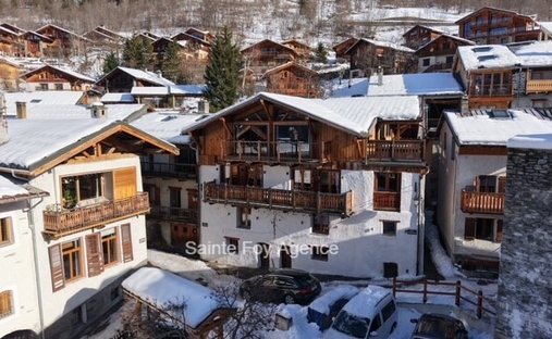 House in Sainte-Foy-Tarentaise, Auvergne-Rhône-Alpes, France 1