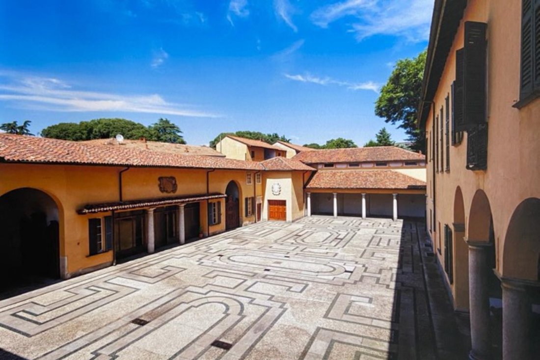 Villa in Paderno Dugnano, Lombardy, Italy 5 - 18525398