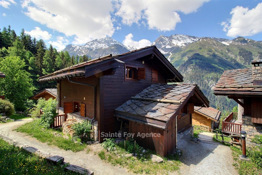 Chalet in Sainte-Foy-Tarentaise, Auvergne-Rhône-Alpes, France 3 - 18525475