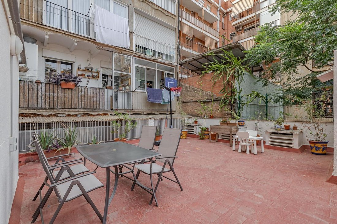 Wohnung in Sarrià-Sant Gervasi, Barcelona, Spanien 3 - 18525849