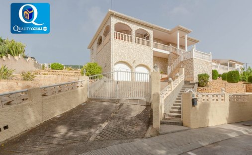 Chalet in la Nucia, Valencian Community, Spain 1