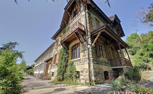 Haus in Grandson, Waadt, Schweiz 1