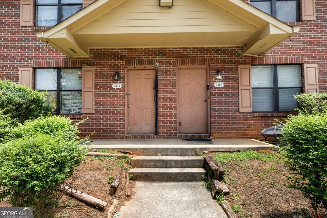 Snellville, Georgia, United States 3 - 18525549