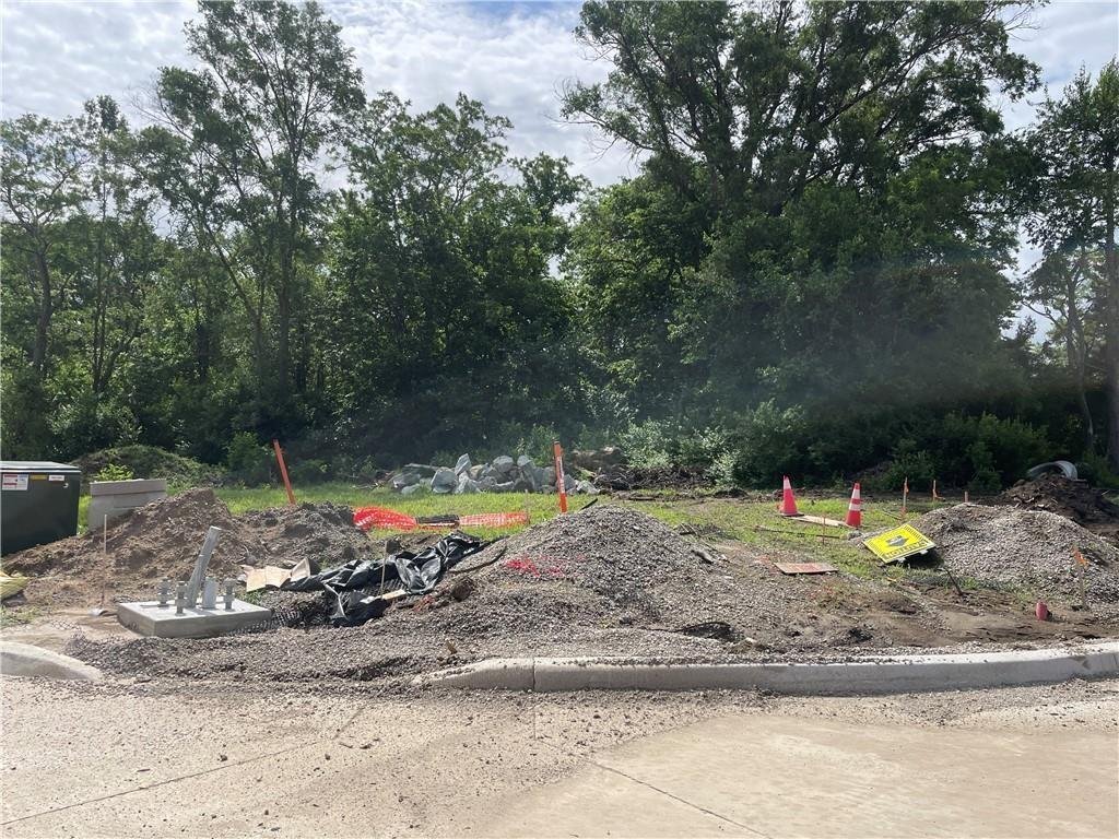 Land in Lee's Summit, Missouri, United States 1 - 18525901