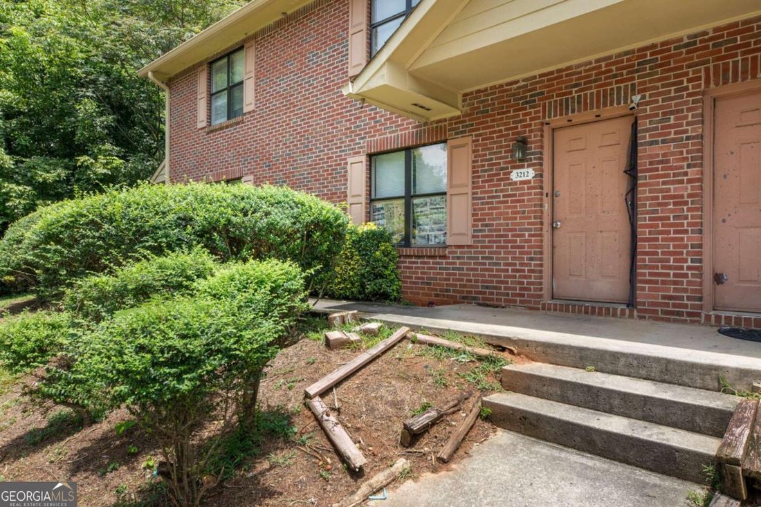 Snellville, Georgia, United States 4 - 18525549