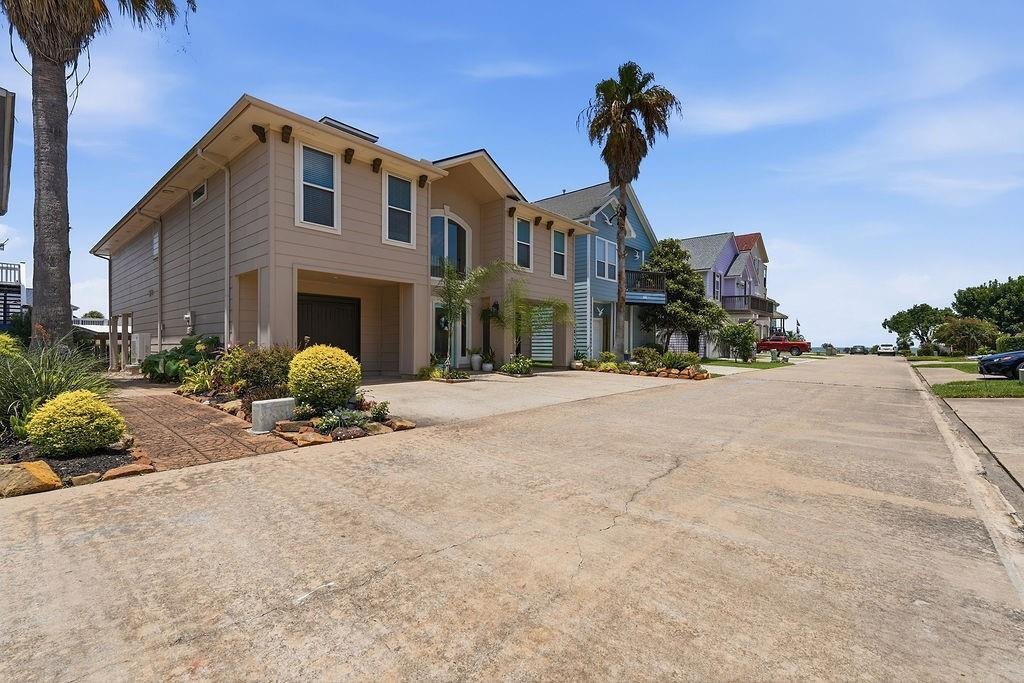 House in Dickinson, Texas, United States 5 - 18525617