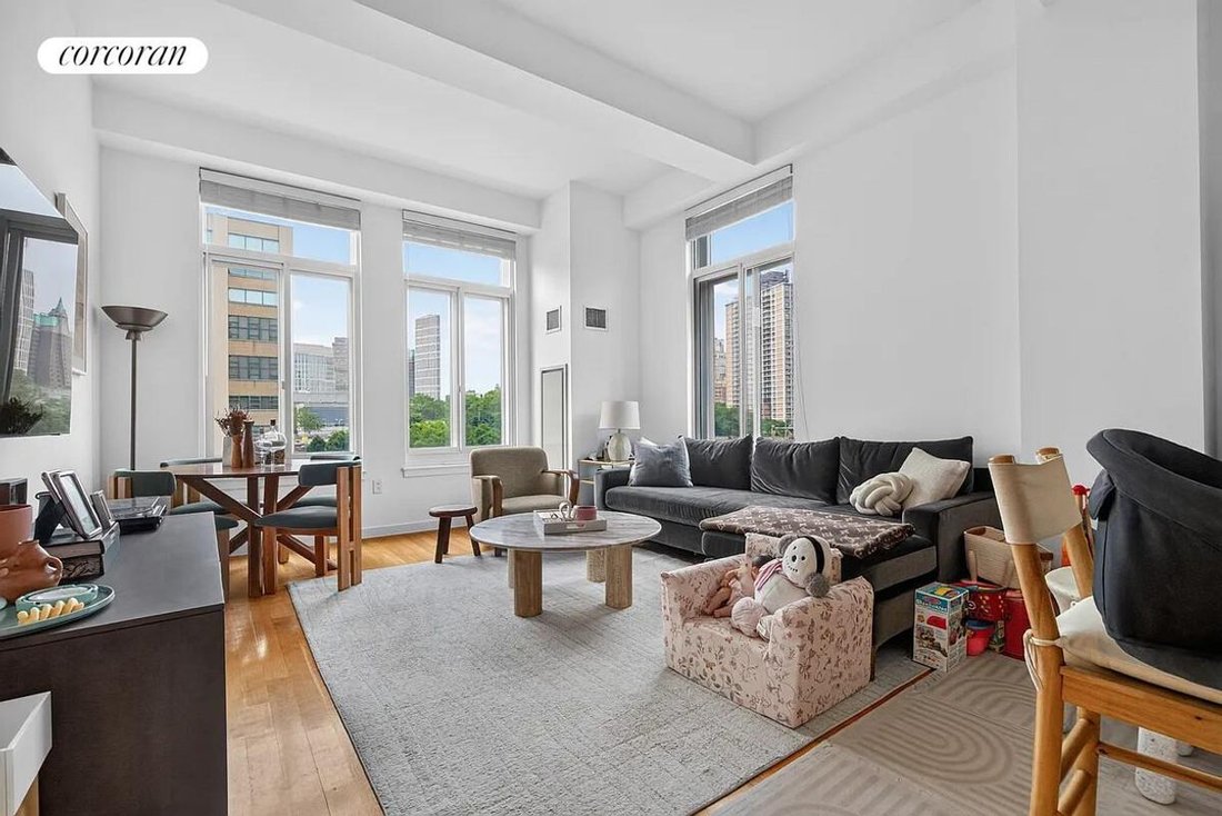 Condo in New York, New York, United States 1 - 18476440