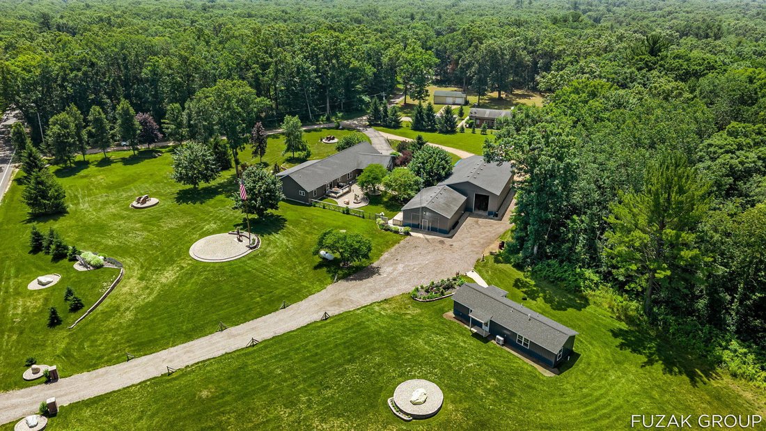 House in Allegan, Michigan, United States 4 - 18525900