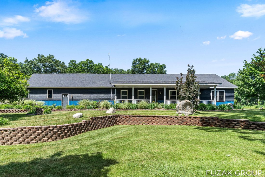 House in Allegan, Michigan, United States 1 - 18525900