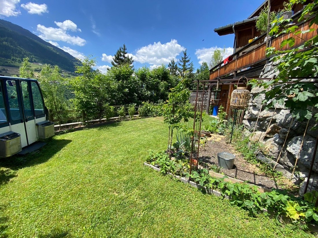 Chalet in Sainte-Foy-Tarentaise, Auvergne-Rhône-Alpes, France 4 - 18525431