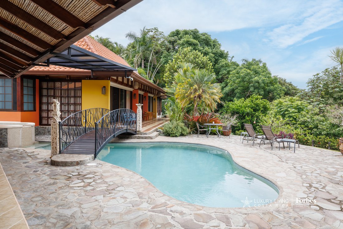 Villa in Jesús, Alajuela Province, Costa Rica 5 - 18527815