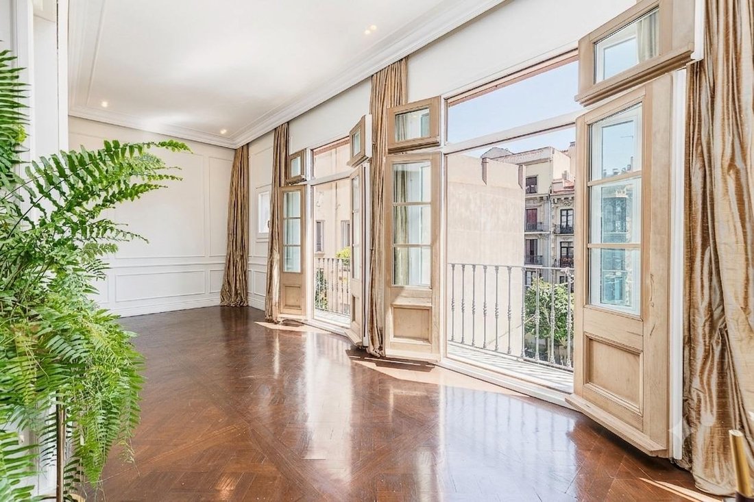 Apartment in Eixample, Barcelona, Spain 2 - 18526607