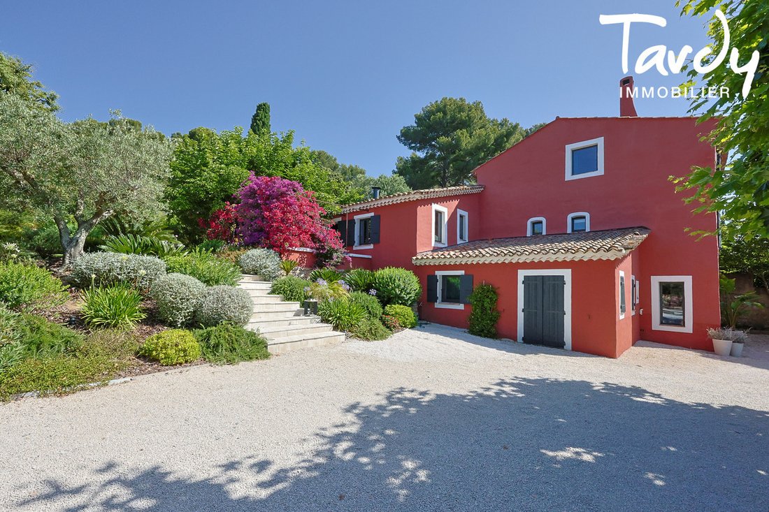 Estate in Peripherie, Cassis, France 4 - 18222843