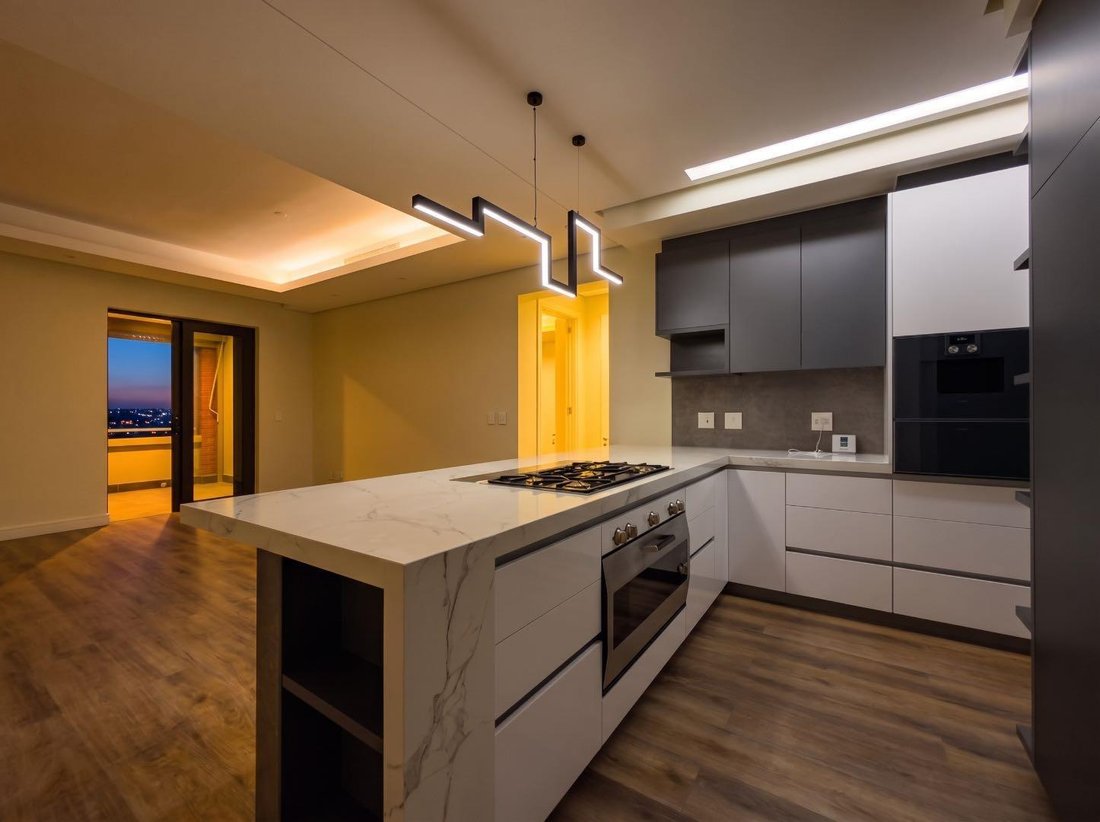 Apartment in Halfway House Estate, Gauteng, South Africa 5 - 18526575