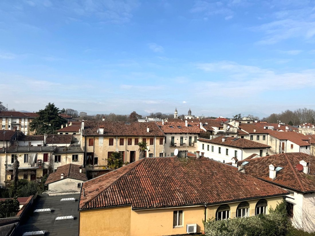 Apartment in Center, Vicenza, Veneto 2 - 17412351
