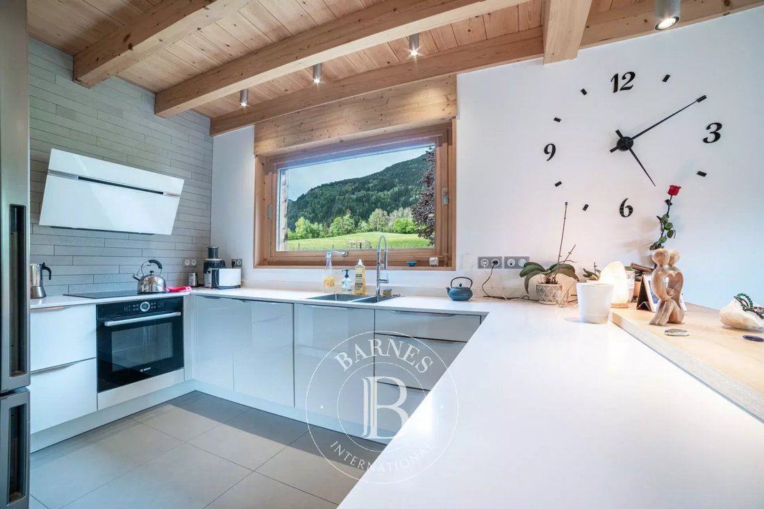 Chalet in Les Contamines-Montjoie, Auvergne-Rhône-Alpes, France 3 - 18526910
